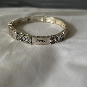 Pray silver bracelet one size